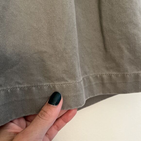 Eddie Bauer Cotton Pleated Twill Chino Shorts, Safari Gray- 35” Waist - Picture 4 of 9